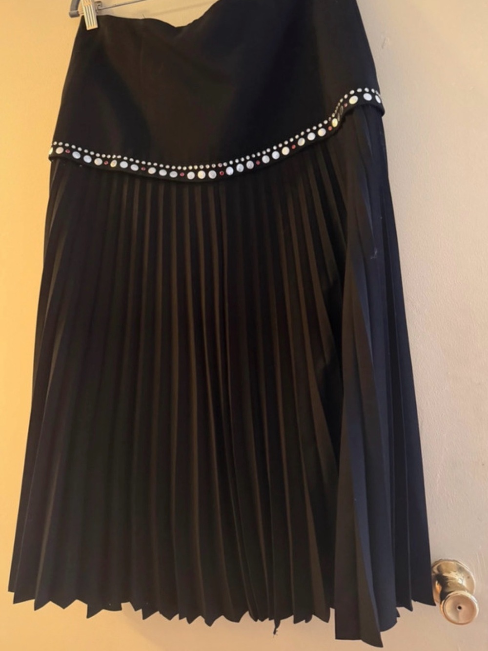 Beautiful skirt - Picture 2 of 4